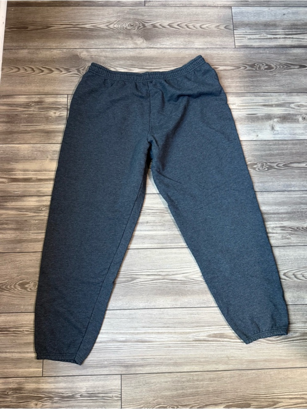 Athletic Works Gray Men’s 2XL Sweat Pants Jogger Pants  Men’s Size 44-46